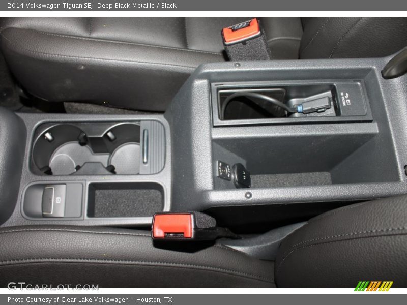 Deep Black Metallic / Black 2014 Volkswagen Tiguan SE