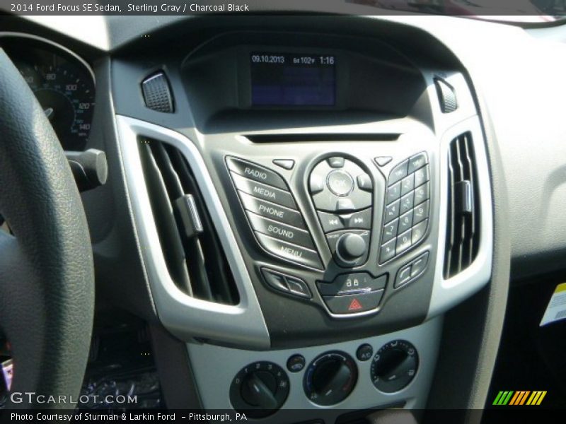 Sterling Gray / Charcoal Black 2014 Ford Focus SE Sedan