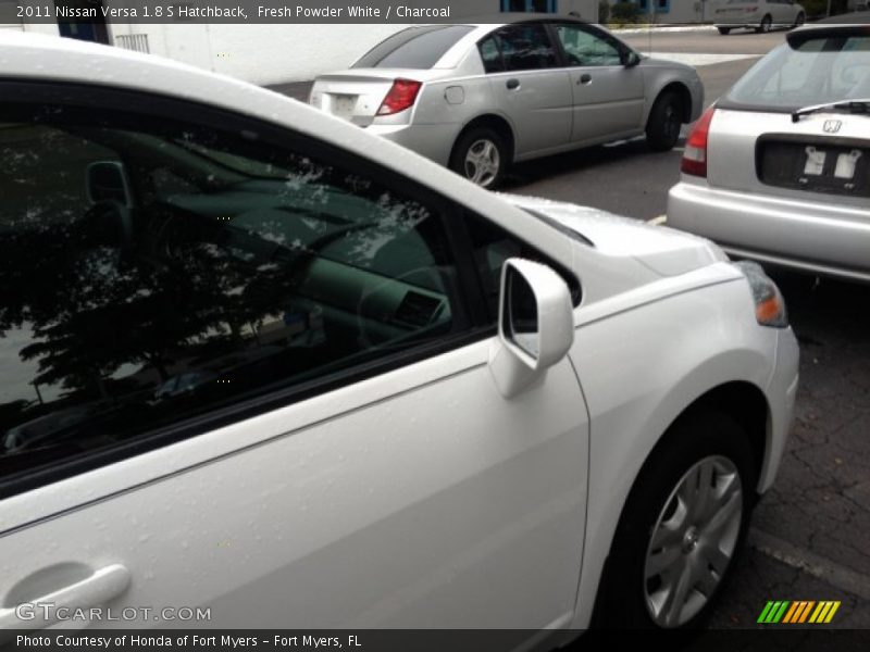 Fresh Powder White / Charcoal 2011 Nissan Versa 1.8 S Hatchback