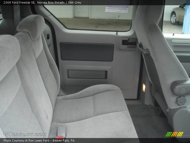 Norsea Blue Metallic / Flint Grey 2006 Ford Freestar SE