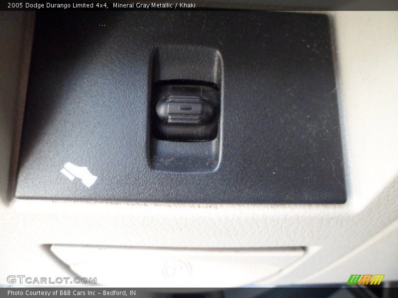 Mineral Gray Metallic / Khaki 2005 Dodge Durango Limited 4x4