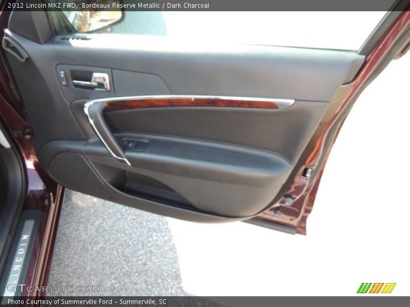 Bordeaux Reserve Metallic / Dark Charcoal 2012 Lincoln MKZ FWD