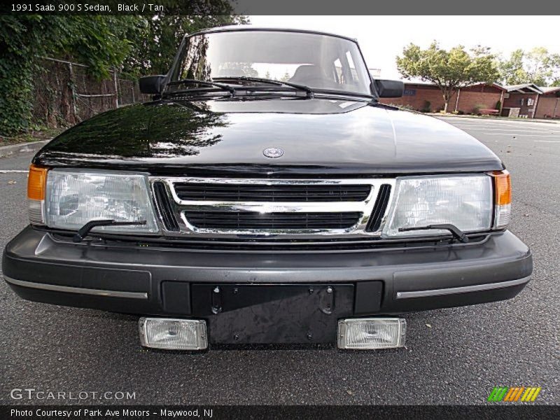 Black / Tan 1991 Saab 900 S Sedan