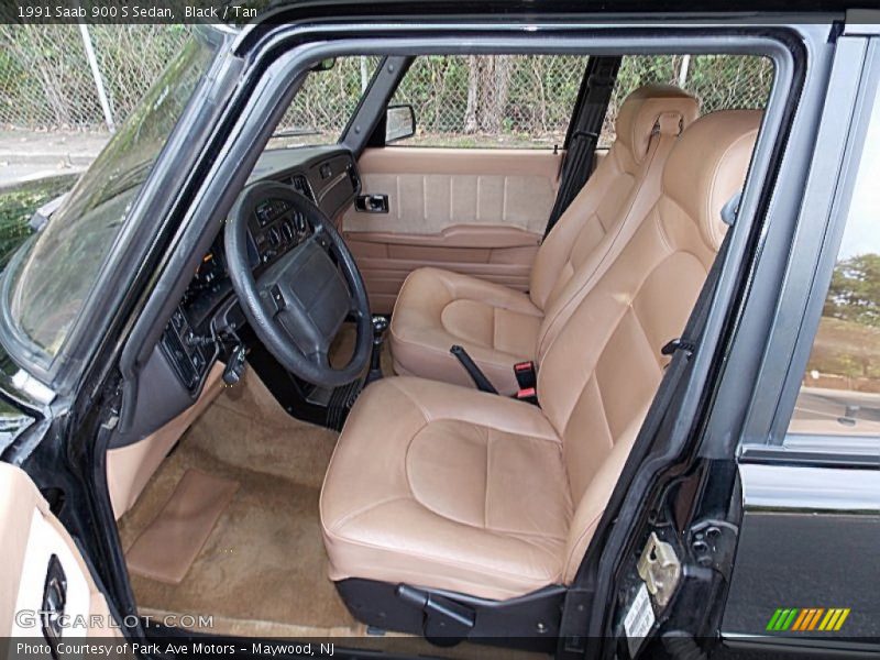 Black / Tan 1991 Saab 900 S Sedan