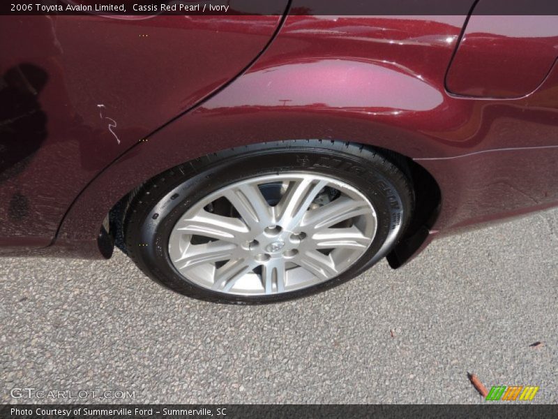 Cassis Red Pearl / Ivory 2006 Toyota Avalon Limited