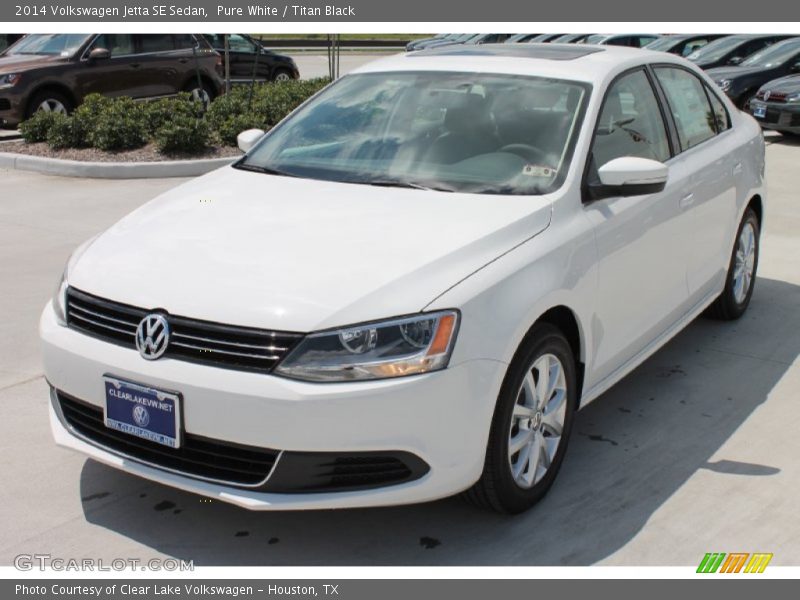 Pure White / Titan Black 2014 Volkswagen Jetta SE Sedan