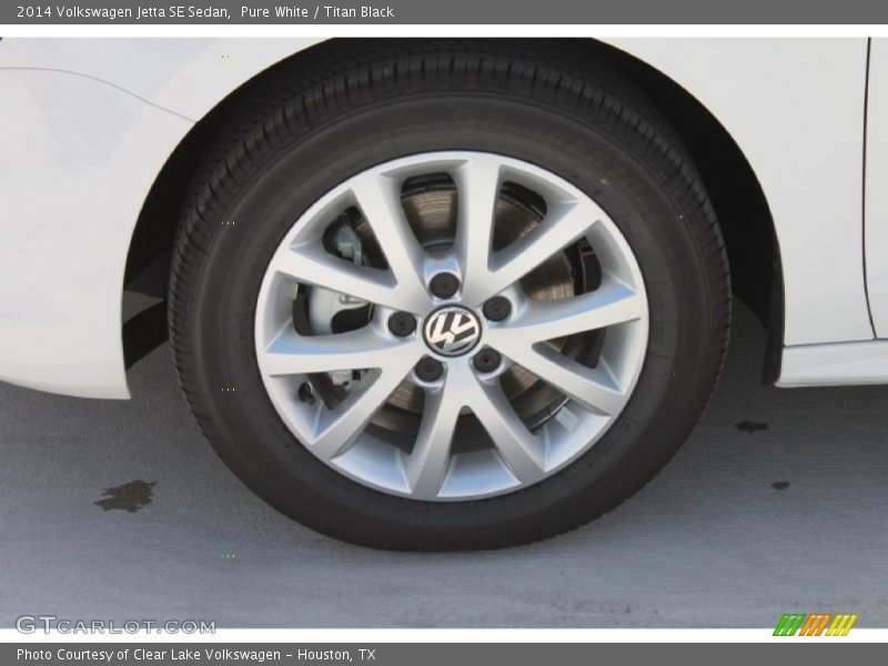 Pure White / Titan Black 2014 Volkswagen Jetta SE Sedan