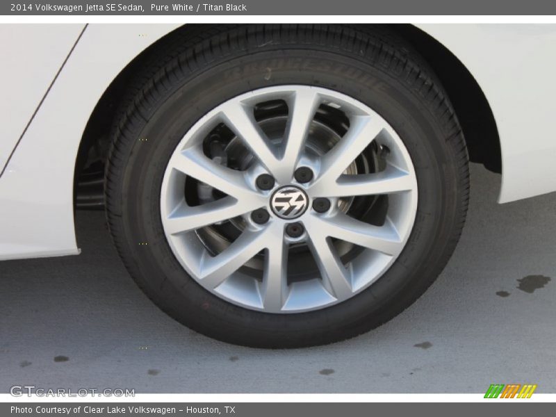 Pure White / Titan Black 2014 Volkswagen Jetta SE Sedan
