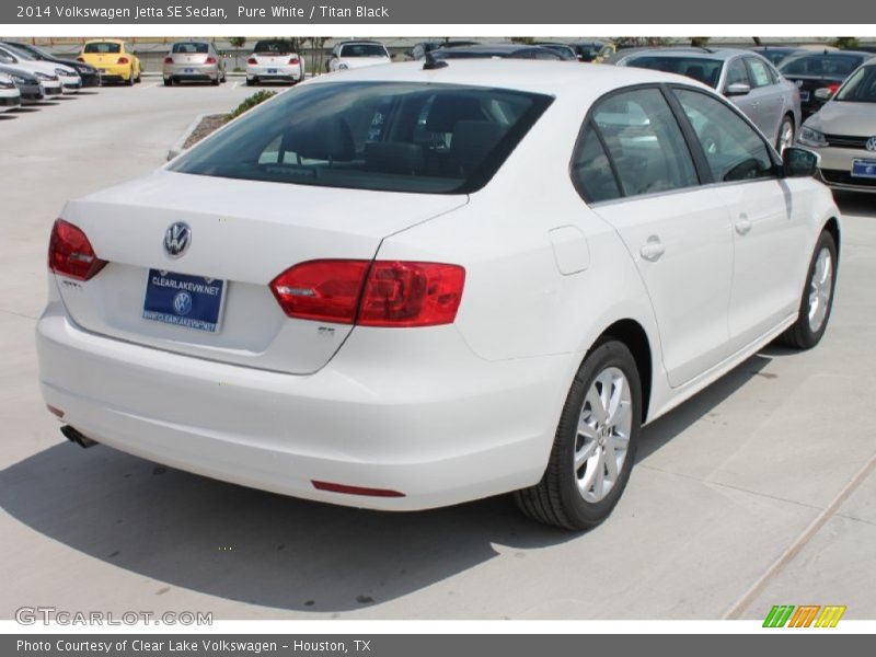 Pure White / Titan Black 2014 Volkswagen Jetta SE Sedan