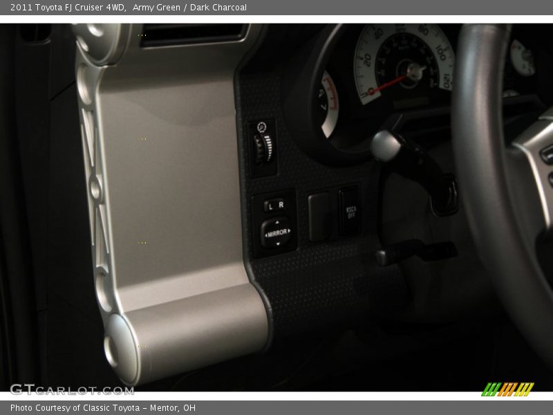 Army Green / Dark Charcoal 2011 Toyota FJ Cruiser 4WD