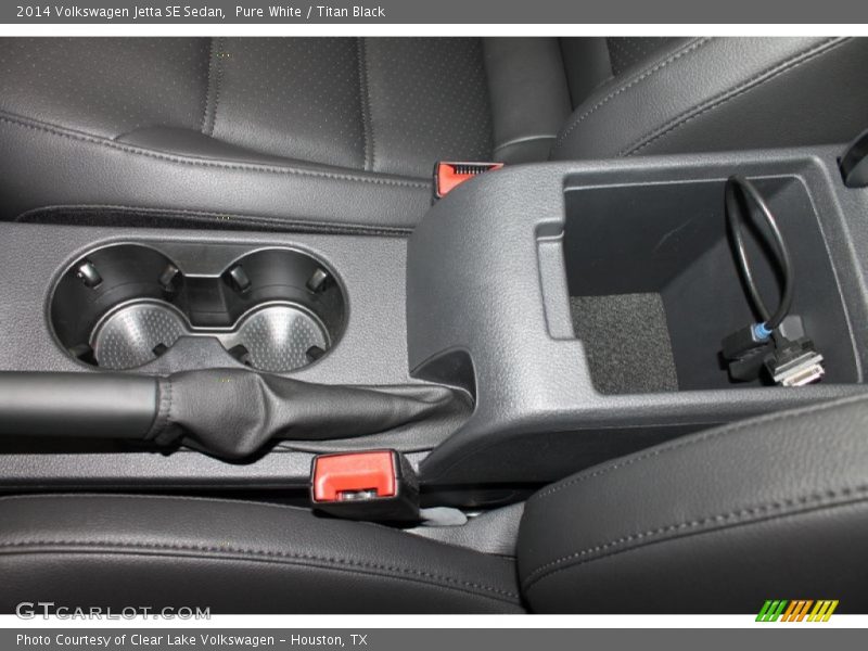 Pure White / Titan Black 2014 Volkswagen Jetta SE Sedan