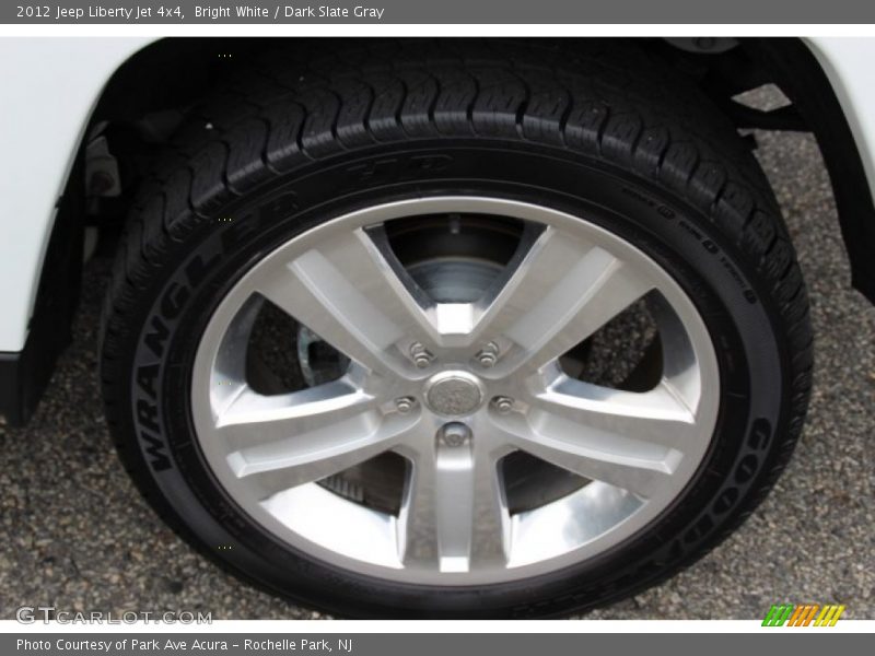 Bright White / Dark Slate Gray 2012 Jeep Liberty Jet 4x4