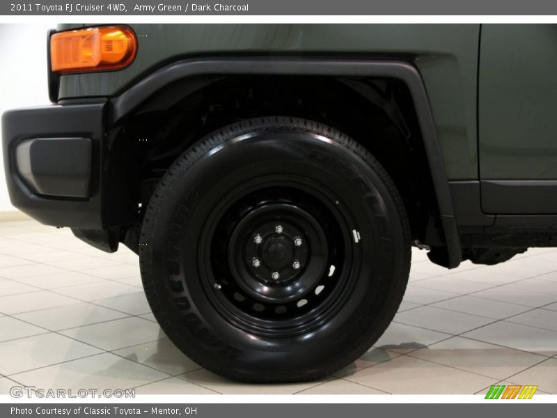 Army Green / Dark Charcoal 2011 Toyota FJ Cruiser 4WD