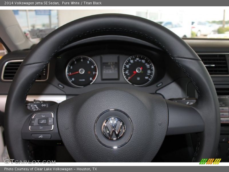 Pure White / Titan Black 2014 Volkswagen Jetta SE Sedan