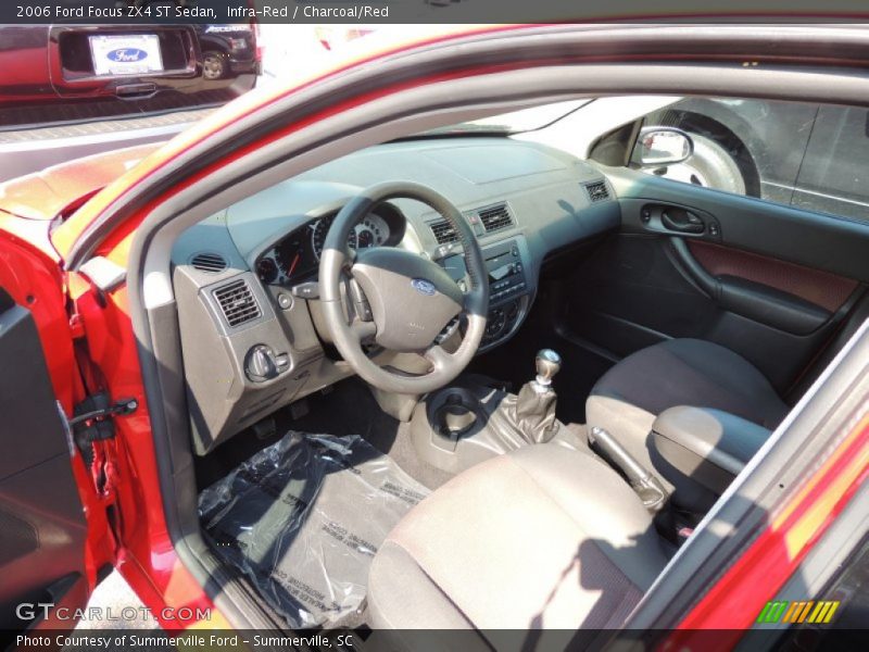 Charcoal/Red Interior - 2006 Focus ZX4 ST Sedan 