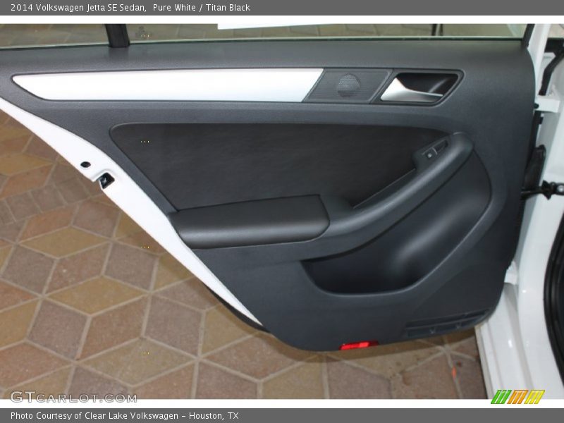Pure White / Titan Black 2014 Volkswagen Jetta SE Sedan