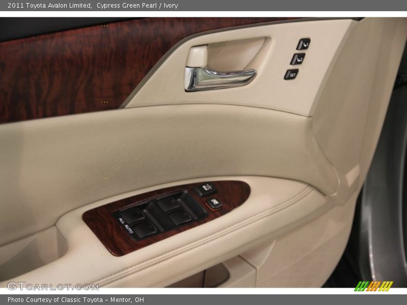 Cypress Green Pearl / Ivory 2011 Toyota Avalon Limited