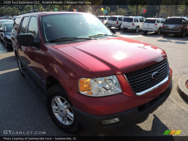 Redfire Metallic / Medium Flint Grey 2005 Ford Expedition XLT