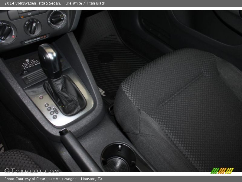 Pure White / Titan Black 2014 Volkswagen Jetta S Sedan