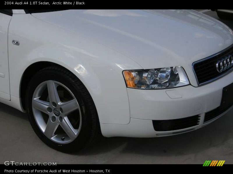 Arctic White / Black 2004 Audi A4 1.8T Sedan