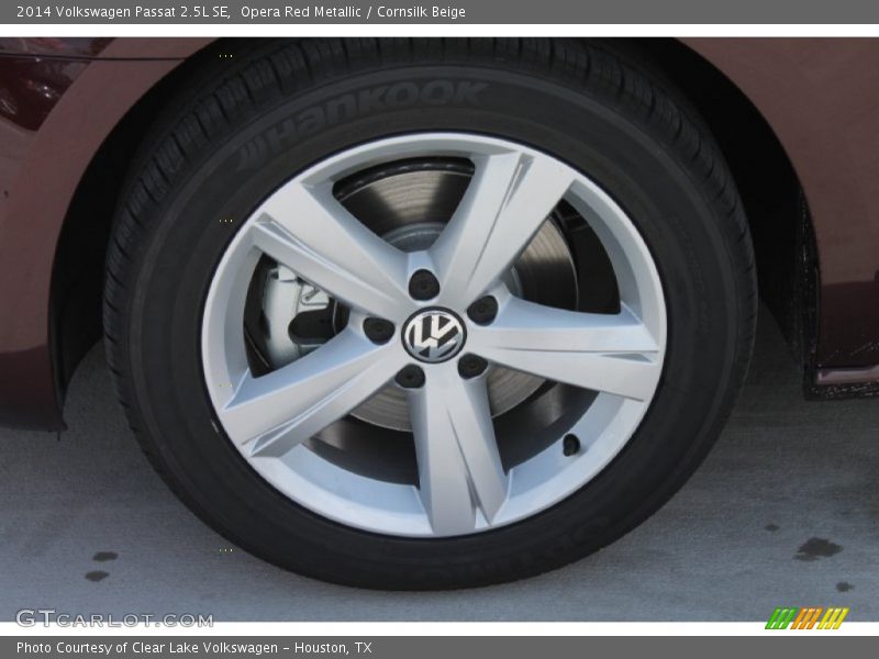 Opera Red Metallic / Cornsilk Beige 2014 Volkswagen Passat 2.5L SE