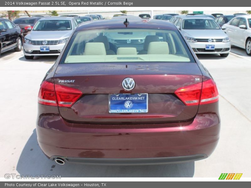 Opera Red Metallic / Cornsilk Beige 2014 Volkswagen Passat 2.5L SE