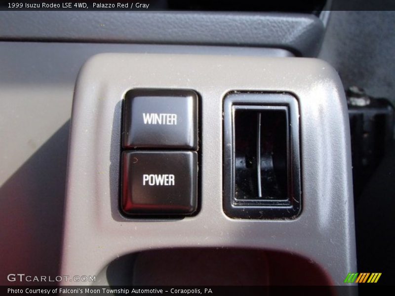 Palazzo Red / Gray 1999 Isuzu Rodeo LSE 4WD