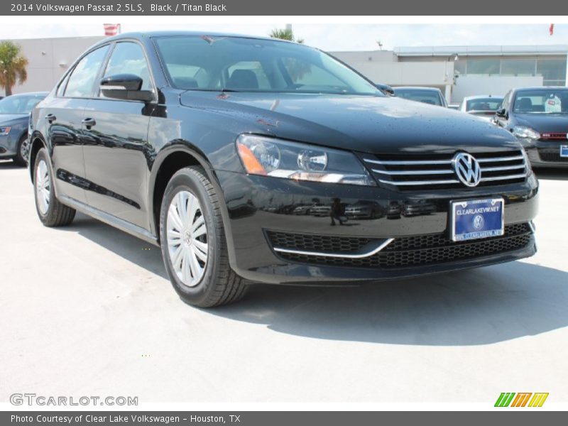 Black / Titan Black 2014 Volkswagen Passat 2.5L S