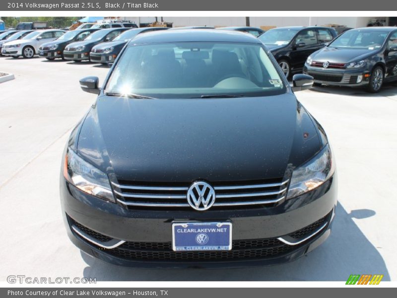 Black / Titan Black 2014 Volkswagen Passat 2.5L S