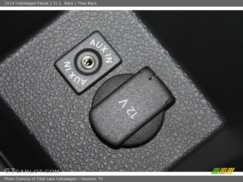 Black / Titan Black 2014 Volkswagen Passat 2.5L S