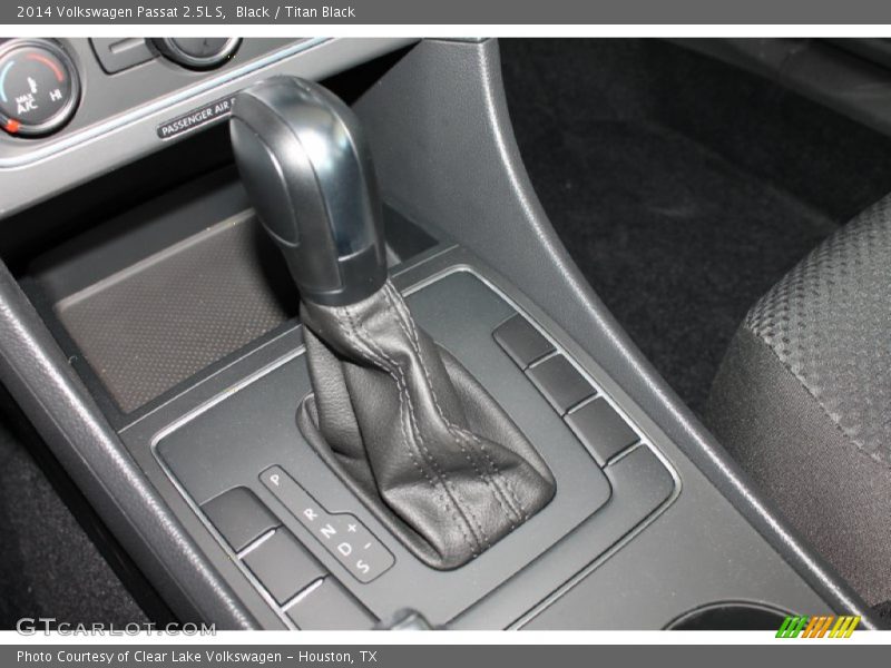 Black / Titan Black 2014 Volkswagen Passat 2.5L S