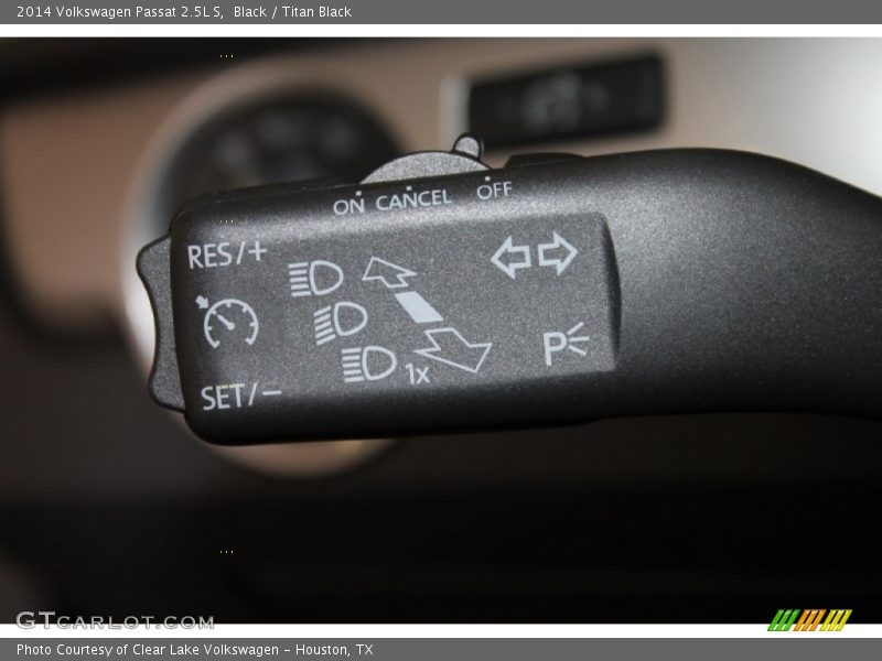 Black / Titan Black 2014 Volkswagen Passat 2.5L S