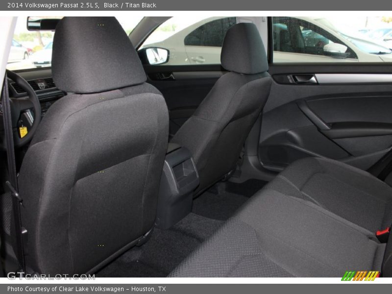 Black / Titan Black 2014 Volkswagen Passat 2.5L S