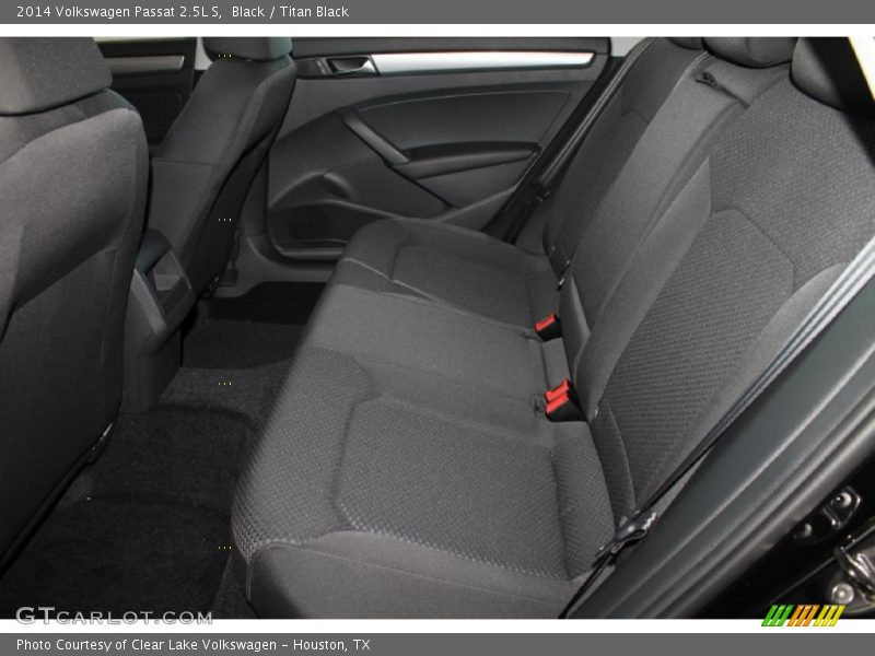 Black / Titan Black 2014 Volkswagen Passat 2.5L S