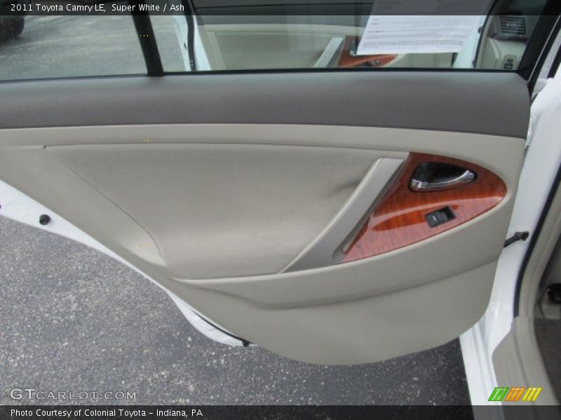 Super White / Ash 2011 Toyota Camry LE