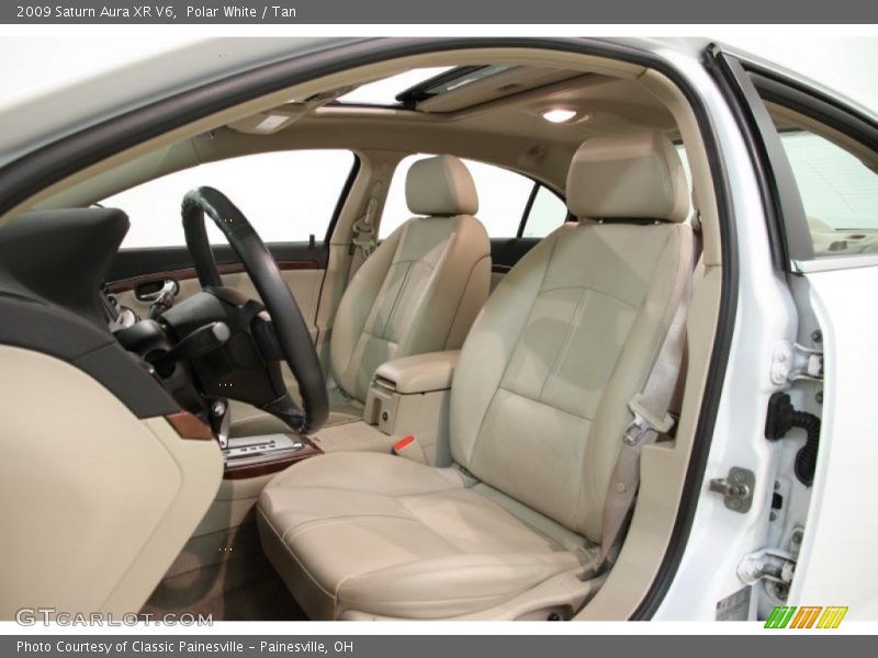 Polar White / Tan 2009 Saturn Aura XR V6