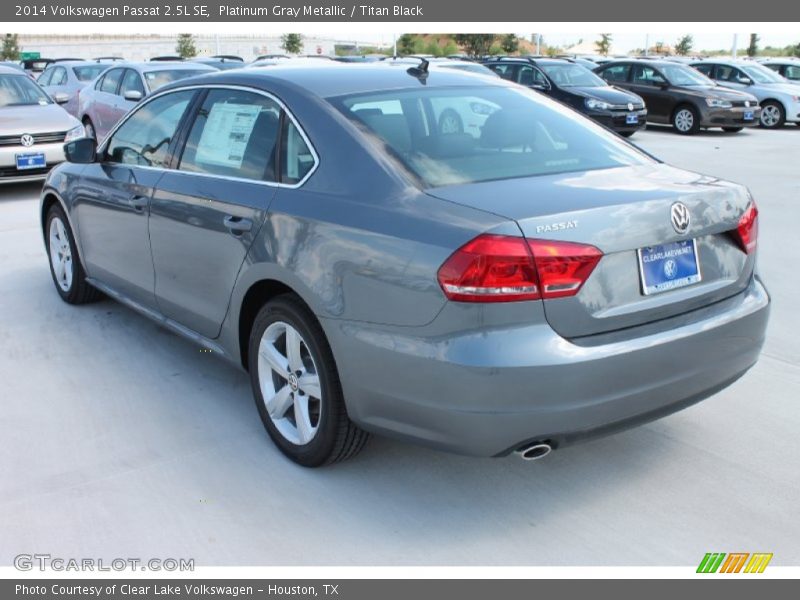 Platinum Gray Metallic / Titan Black 2014 Volkswagen Passat 2.5L SE