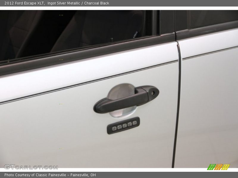 Ingot Silver Metallic / Charcoal Black 2012 Ford Escape XLT