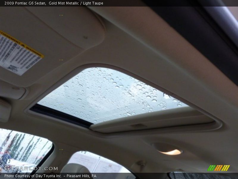Gold Mist Metallic / Light Taupe 2009 Pontiac G6 Sedan