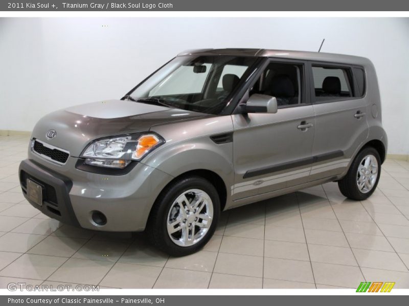 Titanium Gray / Black Soul Logo Cloth 2011 Kia Soul +