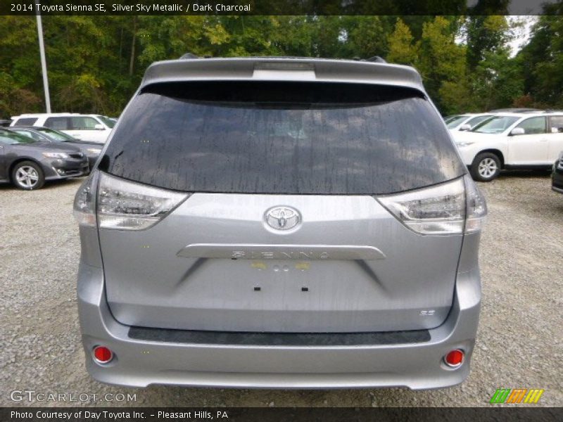 Silver Sky Metallic / Dark Charcoal 2014 Toyota Sienna SE