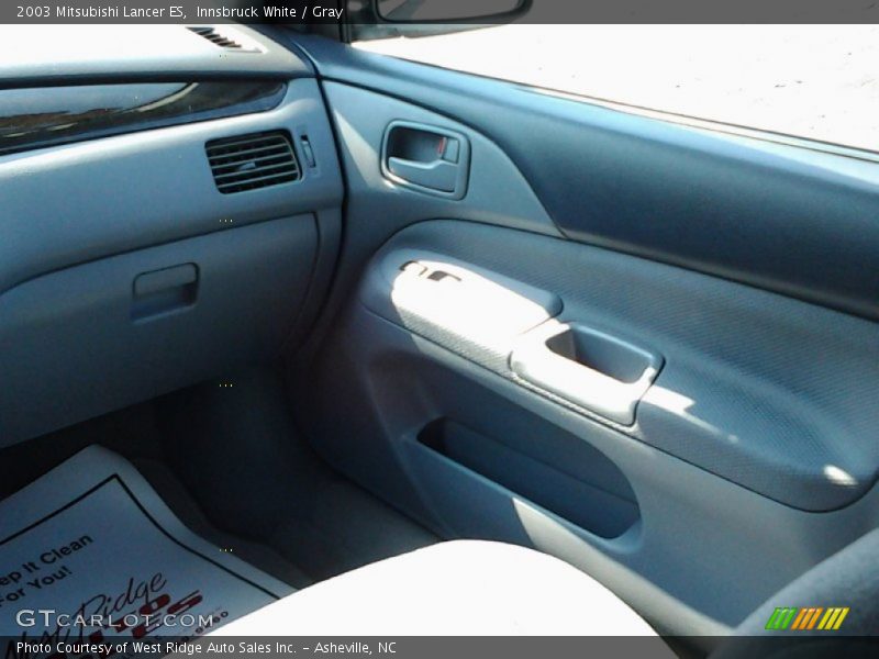Innsbruck White / Gray 2003 Mitsubishi Lancer ES
