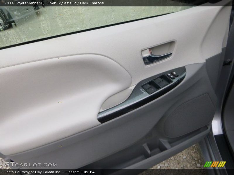 Silver Sky Metallic / Dark Charcoal 2014 Toyota Sienna SE
