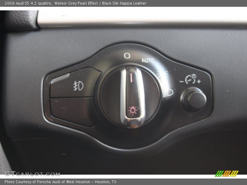 Meteor Grey Pearl Effect / Black Silk Nappa Leather 2009 Audi S5 4.2 quattro
