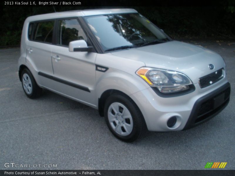 Bright Silver / Black Cloth 2013 Kia Soul 1.6