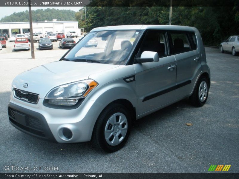 Bright Silver / Black Cloth 2013 Kia Soul 1.6