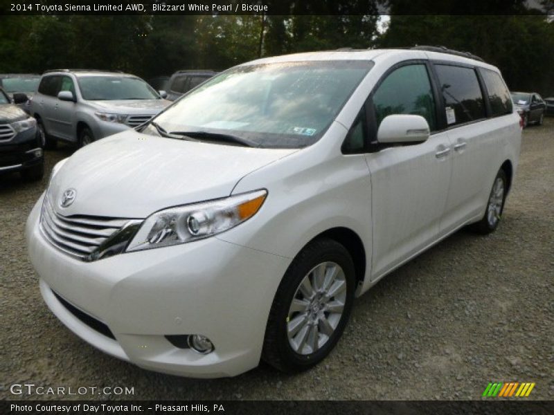 Front 3/4 View of 2014 Sienna Limited AWD