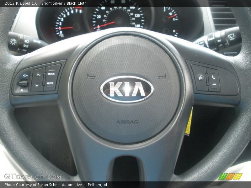 Bright Silver / Black Cloth 2013 Kia Soul 1.6