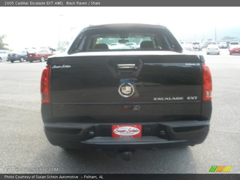 Black Raven / Shale 2005 Cadillac Escalade EXT AWD