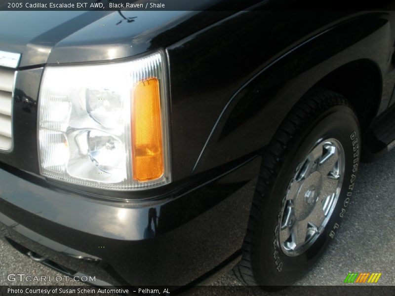 Black Raven / Shale 2005 Cadillac Escalade EXT AWD